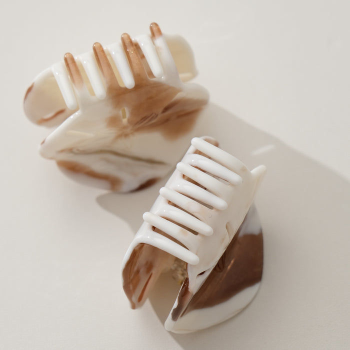 Calacatta Sand Dollar Claw Clip