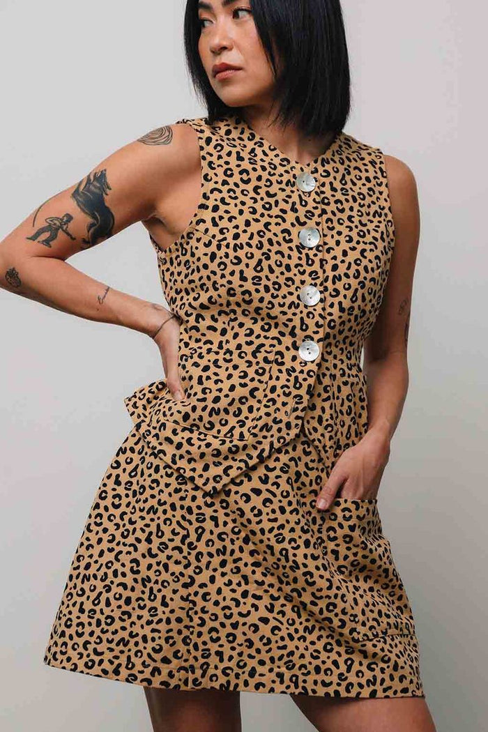Noble leopard shell vest with matching skort